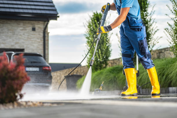 Why Choose Our Certified Pressure Washing Experts for Your Project Needs in Belleair Bluffs, FL?