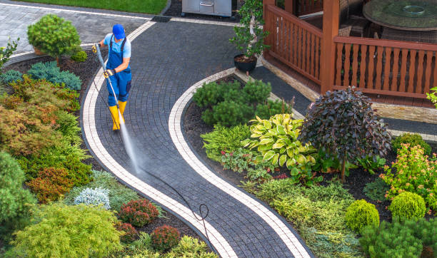 Best Concrete Pressure Washing  in Belleair Bluffs, FL